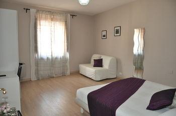 Bed & Breakfast At 2*