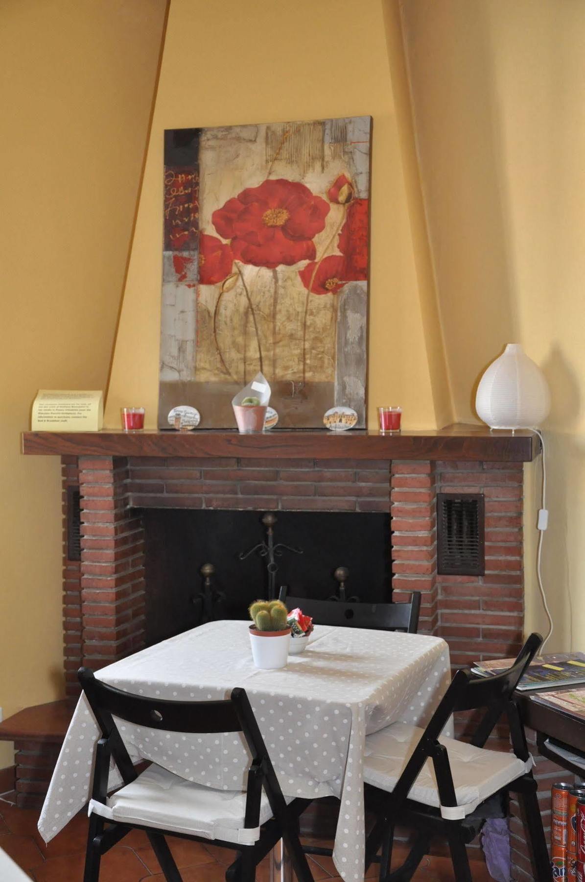 Bed & Breakfast At 2*